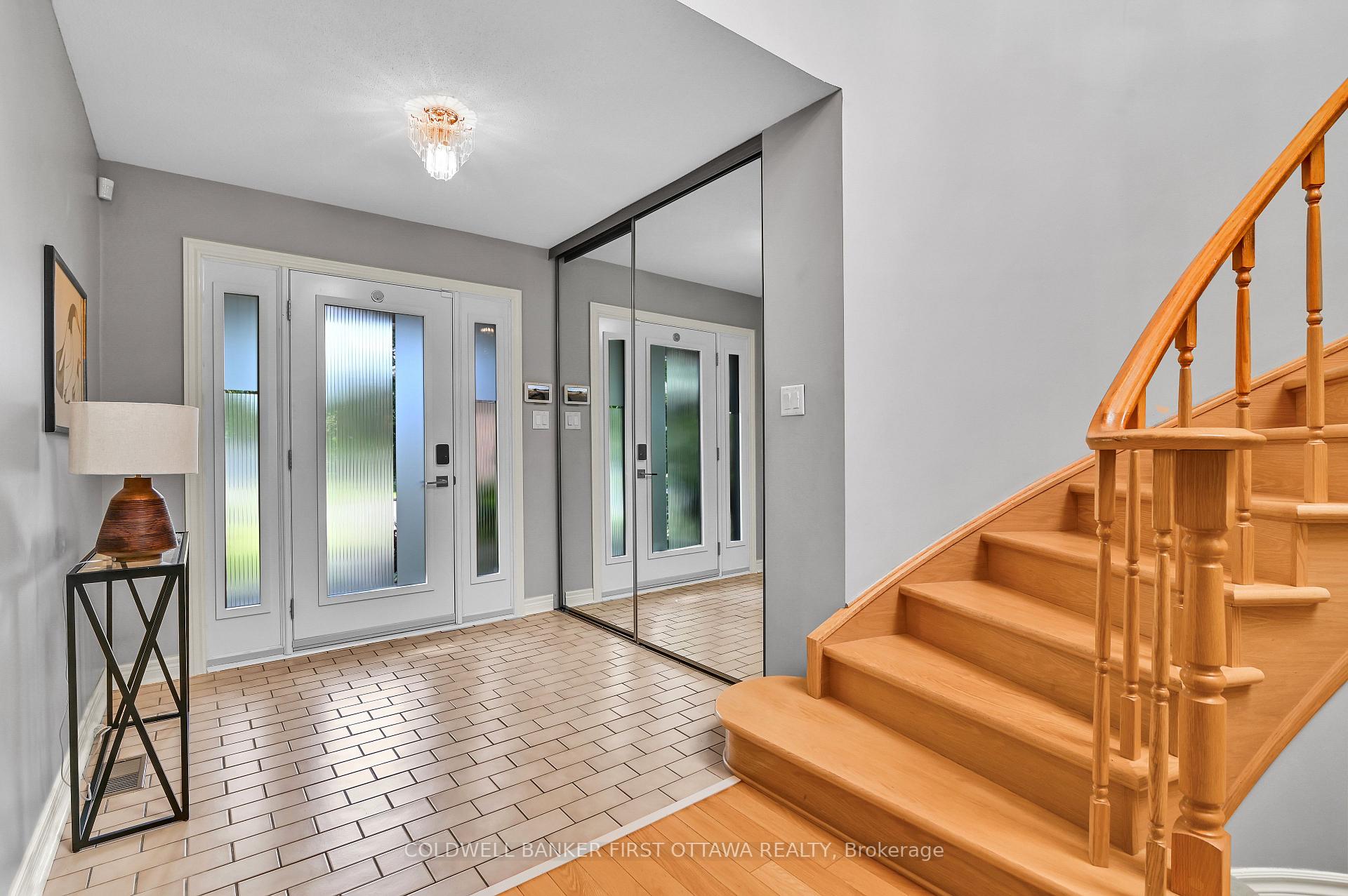 Photo 6 of 605 Brookridge Crescent, Ottawa, Fallingbrook/Ridgemount — HOMEH