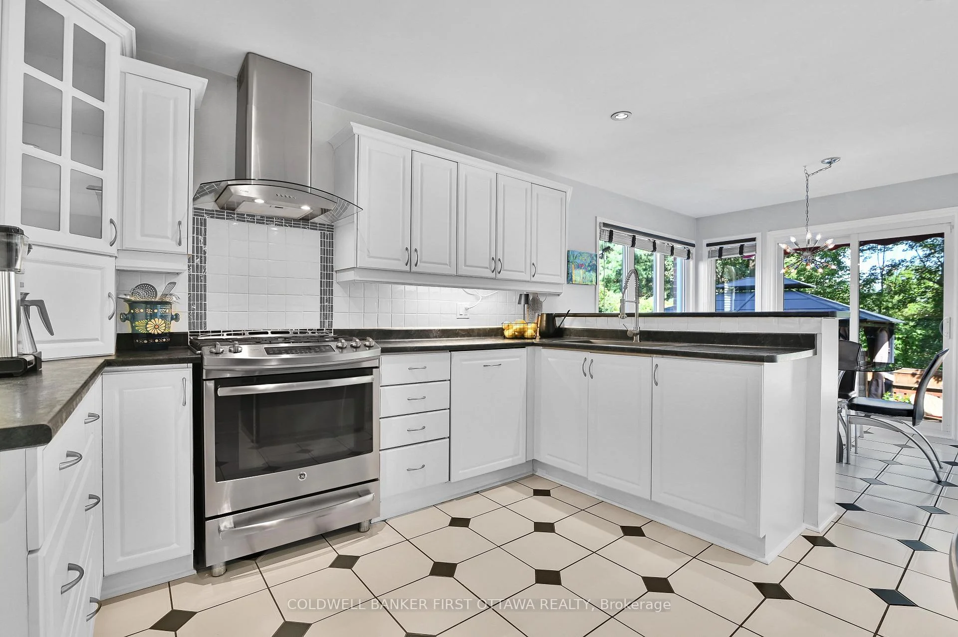 Photo 14 of 605 Brookridge Crescent, Ottawa, Fallingbrook/Ridgemount — HOMEH