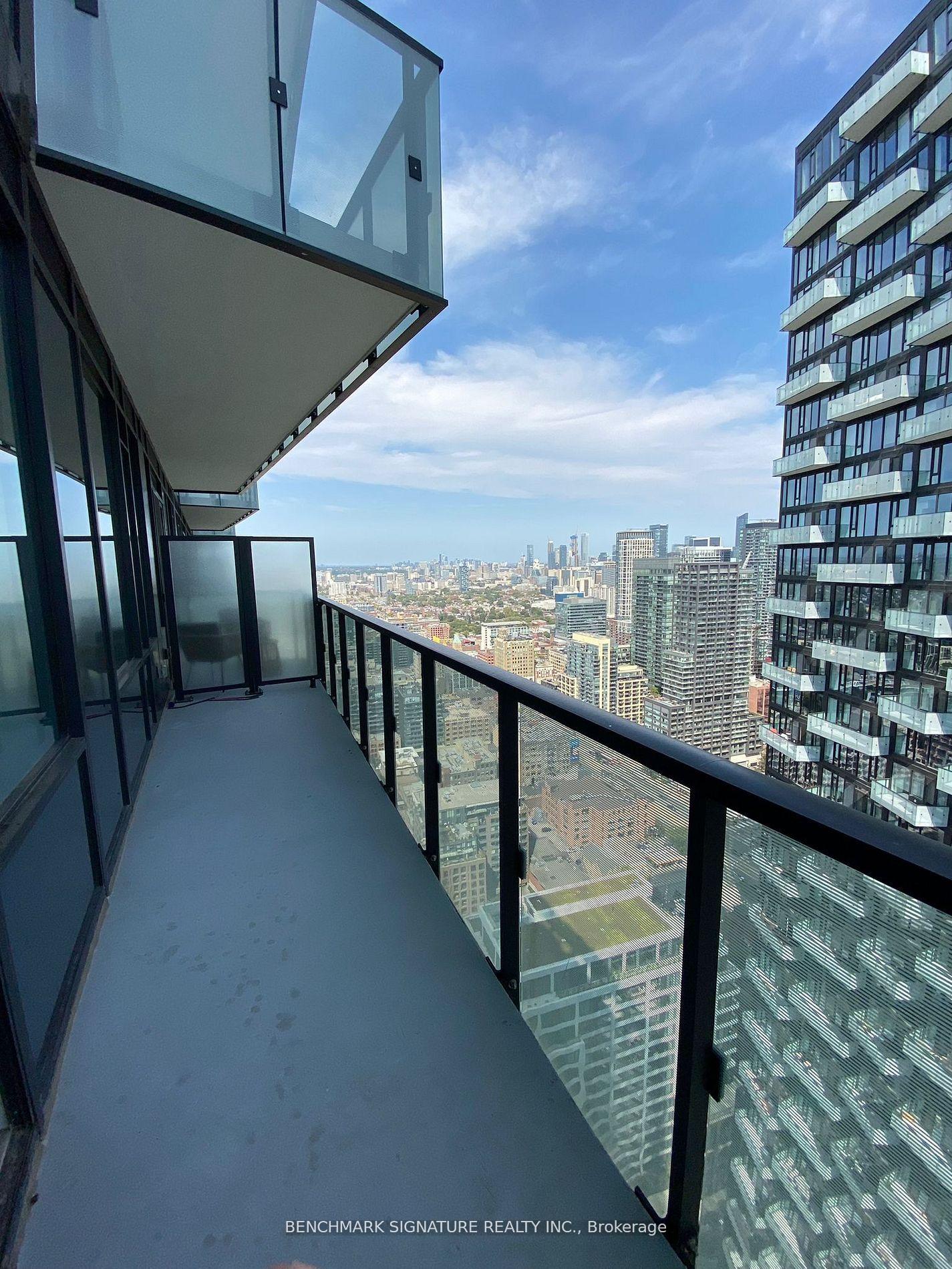 Photo 11 of Unit 3510, 470 Front Street W, Toronto, Waterfront Communities — HOMEH