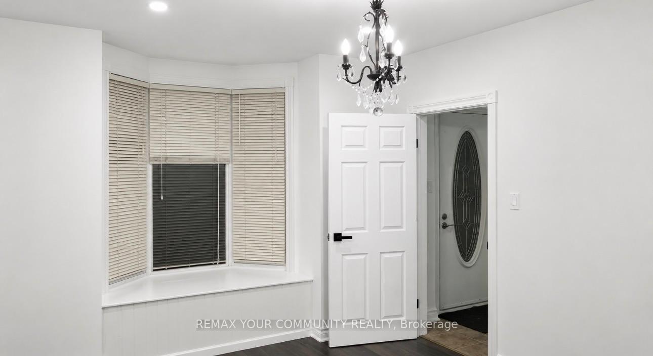 Photo 2 of Unit Main, 96 Gurnett Street, Aurora, Aurora Village — HOMEH