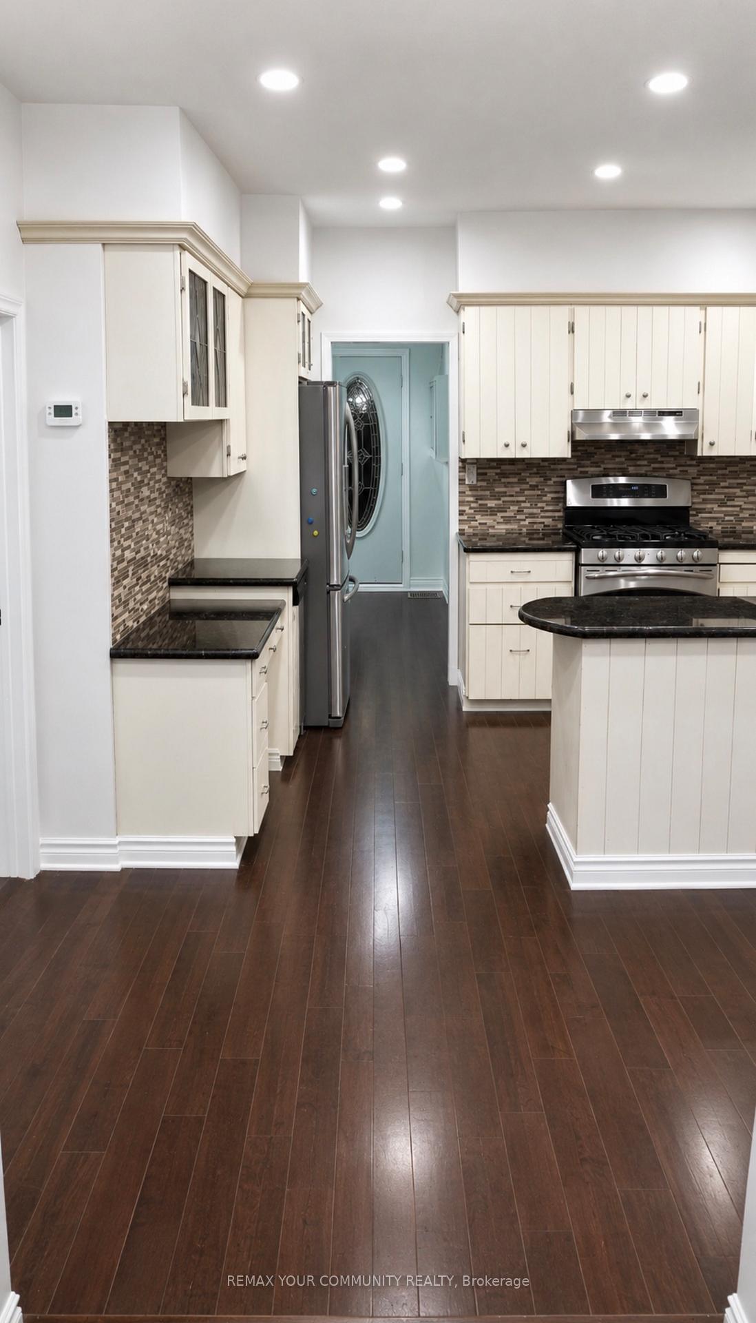 Photo 6 of Unit Main, 96 Gurnett Street, Aurora, Aurora Village — HOMEH