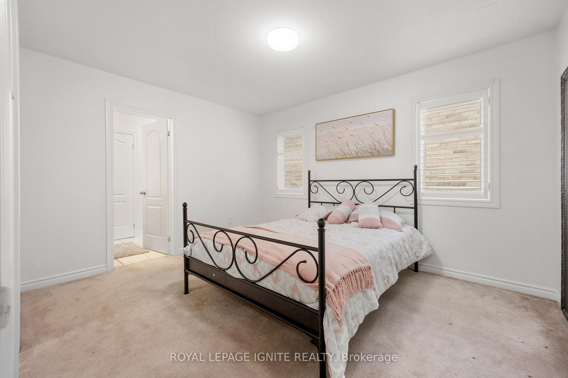 Photo 9 of 1 Morningstar Avenue, Whitby, Rolling Acres — HOMEH