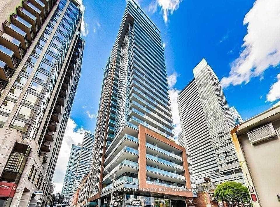 Photo 2 of 8 Mercer Street, Toronto, Waterfront Communities — HOMEH