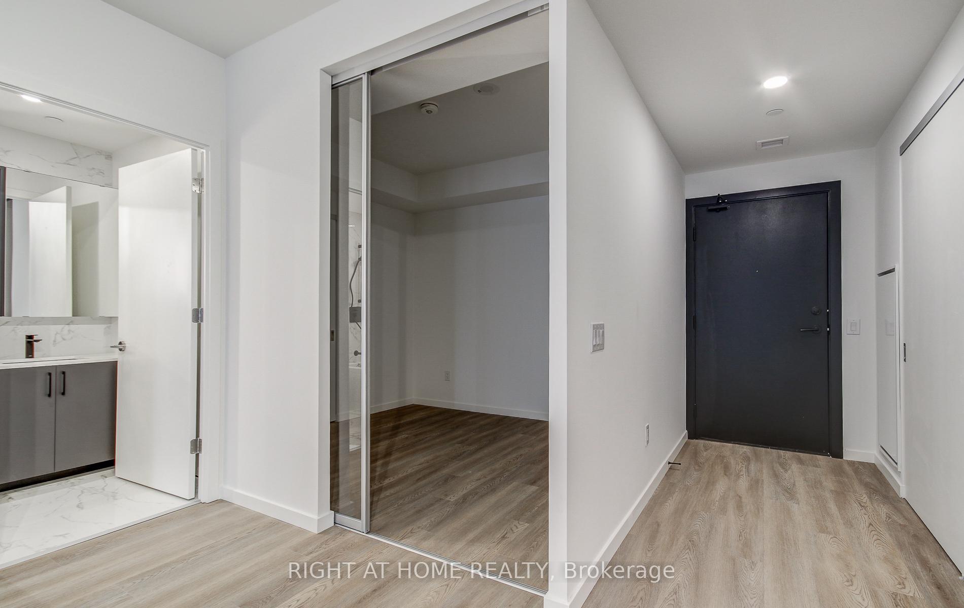 Photo 9 of Unit 504, 689 The Queensway, Etobicoke, Stonegate-Queensway — HOMEH