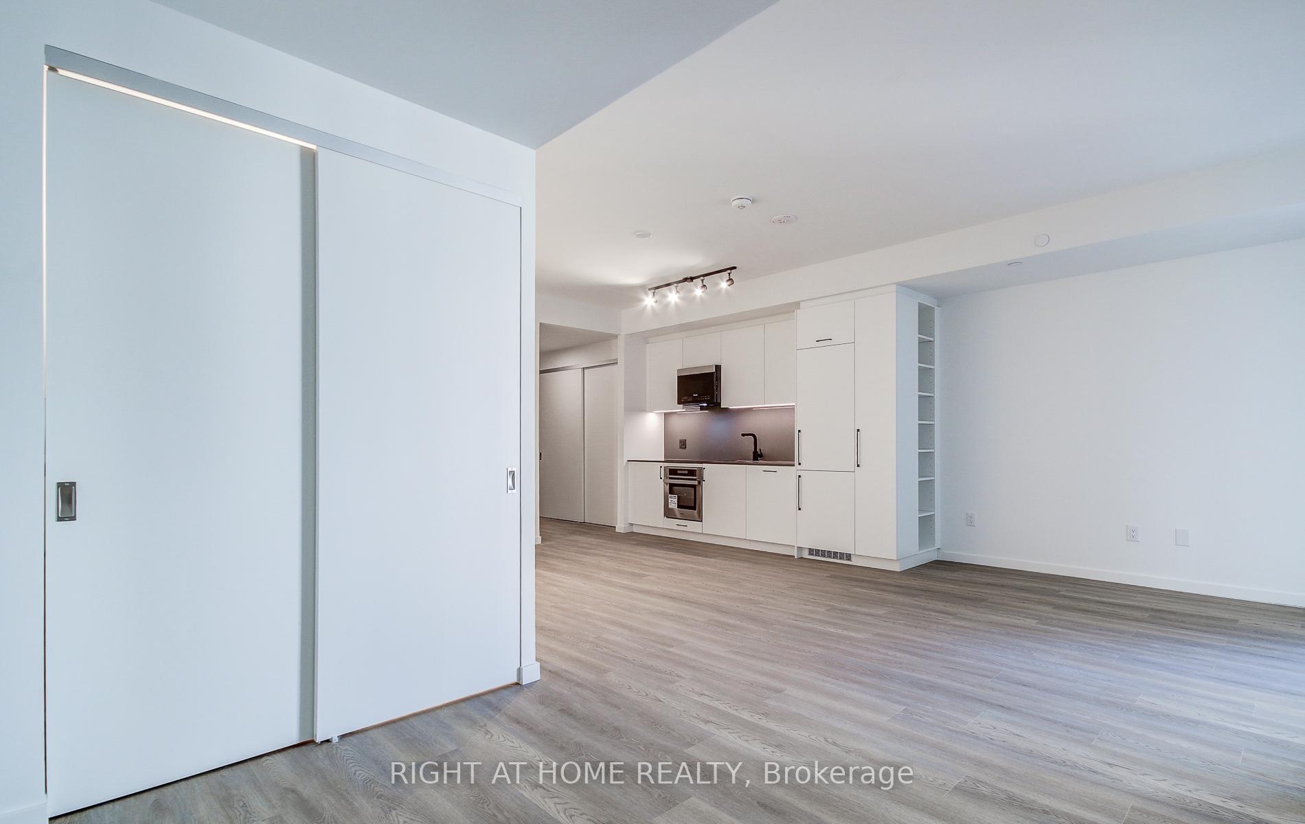 Photo 19 of Unit 504, 689 The Queensway, Etobicoke, Stonegate-Queensway — HOMEH