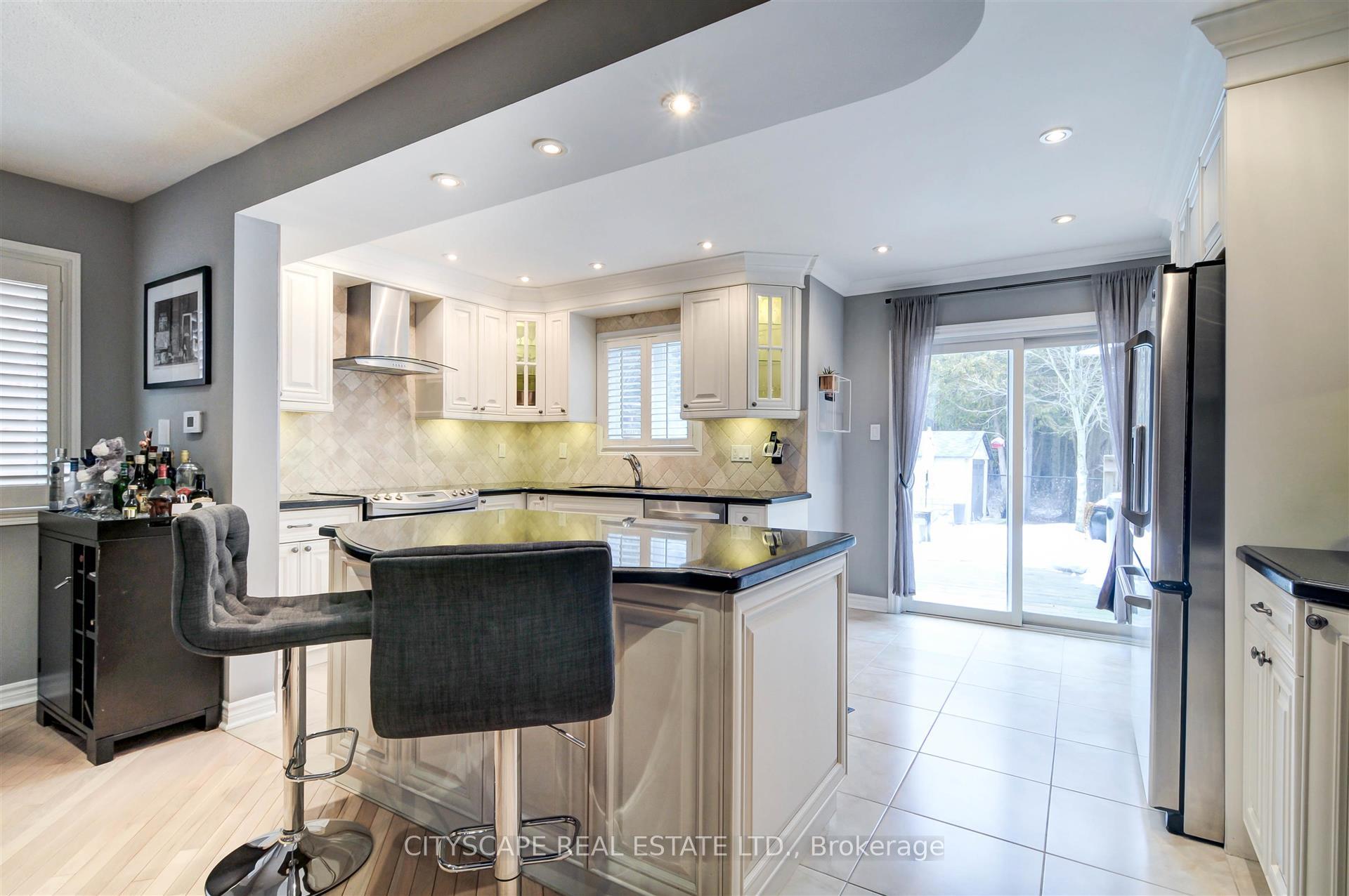 Photo 7 of 353 Sparrow Circle, Pickering, Highbush — HOMEH