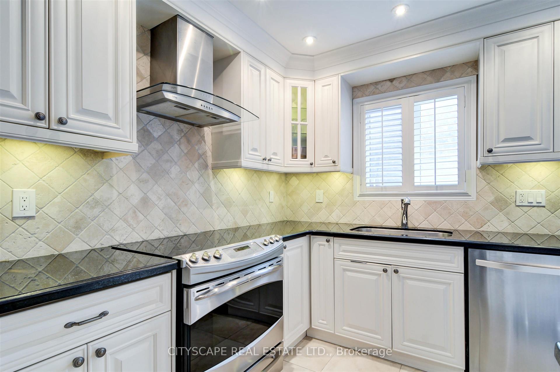 Photo 9 of 353 Sparrow Circle, Pickering, Highbush — HOMEH