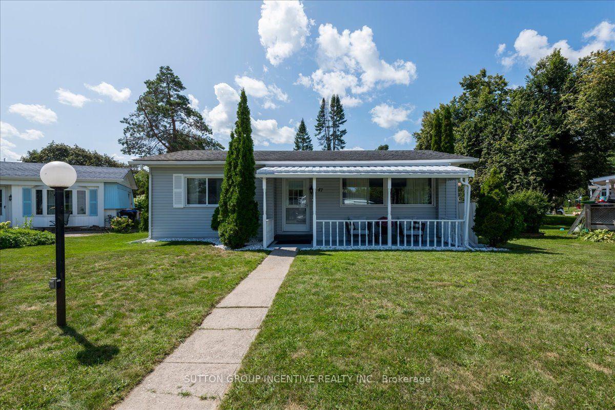 Photo 2 of 47 Main Street, Innisfil, Rural Innisfil — HOMEH