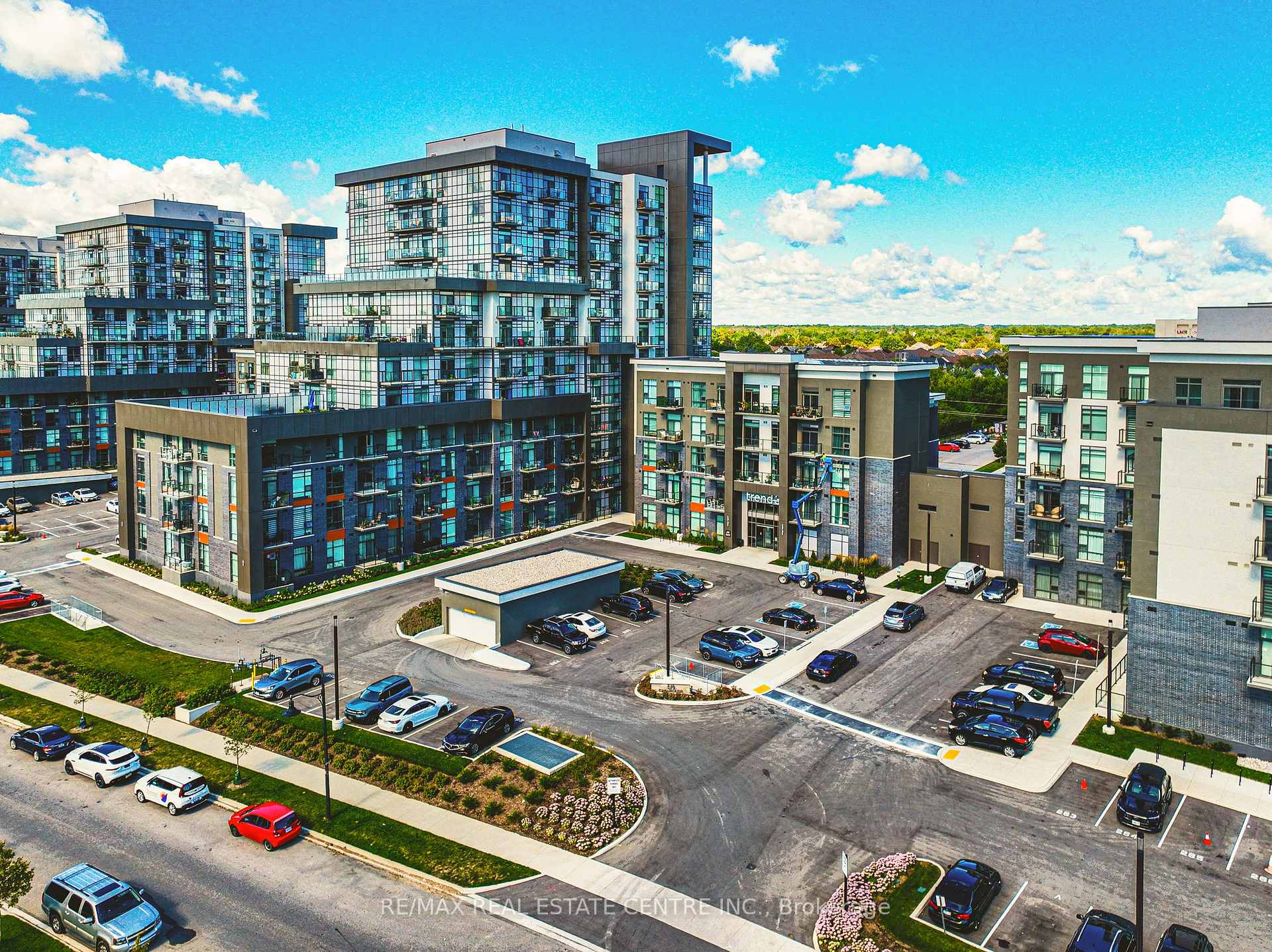 Photo 8 of Unit 1202, 470 Dundas Street E, Hamilton, Waterdown — HOMEH