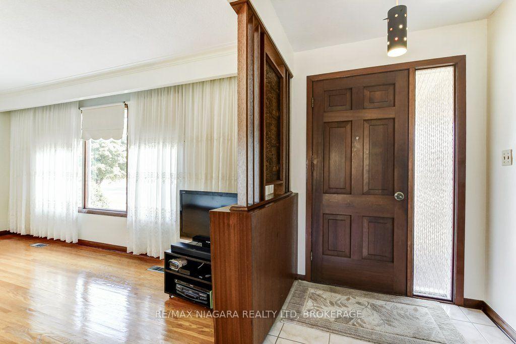 Photo 7 of 19 Eastdale Crescent, Welland, Lincoln/Crowland — HOMEH