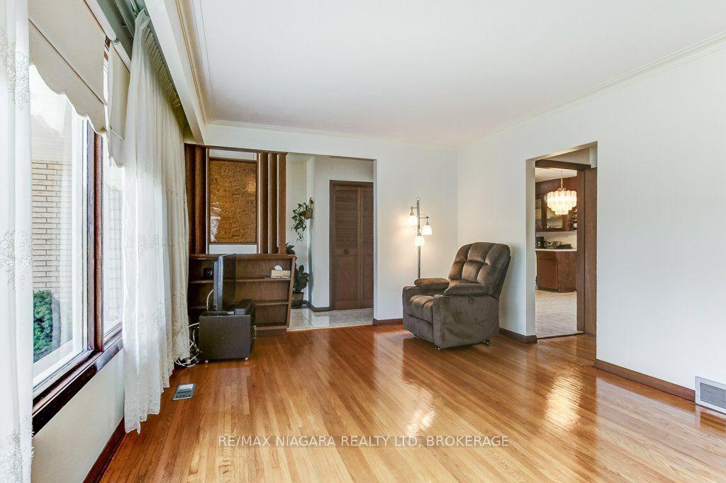 Photo 13 of 19 Eastdale Crescent, Welland, Lincoln/Crowland — HOMEH