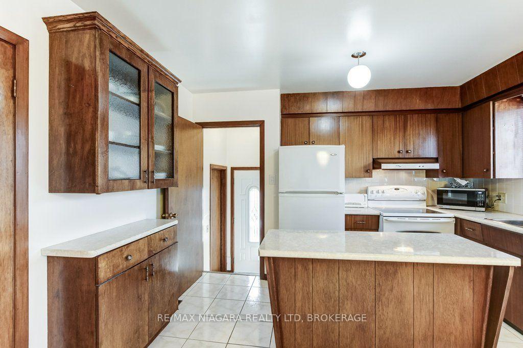 Photo 25 of 19 Eastdale Crescent, Welland, Lincoln/Crowland — HOMEH