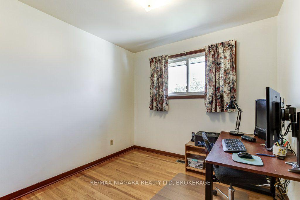 Photo 30 of 19 Eastdale Crescent, Welland, Lincoln/Crowland — HOMEH