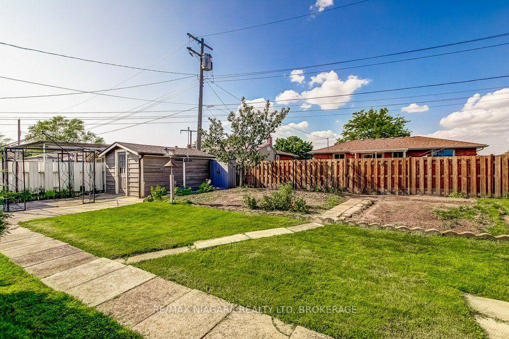 Photo 51 of 19 Eastdale Crescent, Welland, Lincoln/Crowland — HOMEH