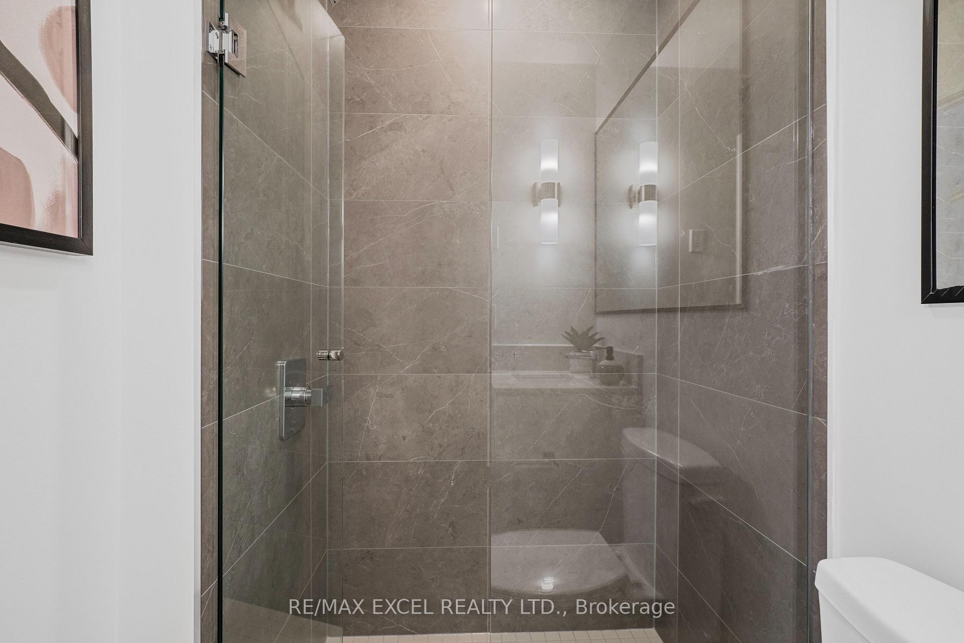 Photo 17 of Unit 2, 75 Curlew Drive, North York, Parkwoods-Donalda — HOMEH