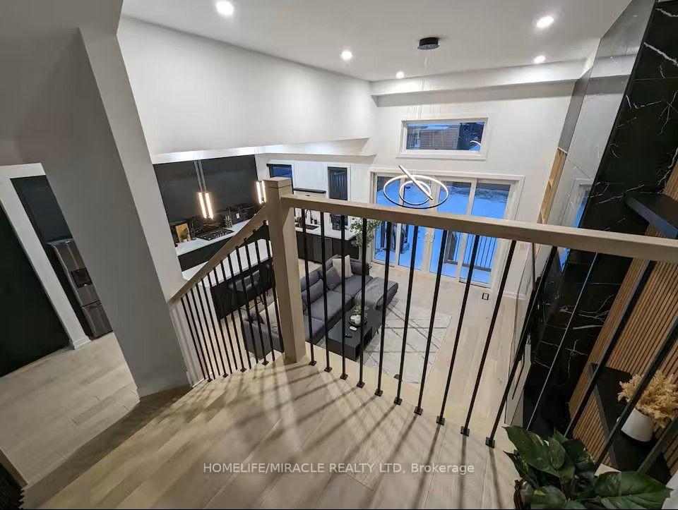 Photo 4 of Unit Main & Upper Level, 100 Macdonald Street, Etobicoke, Mimico — HOMEH