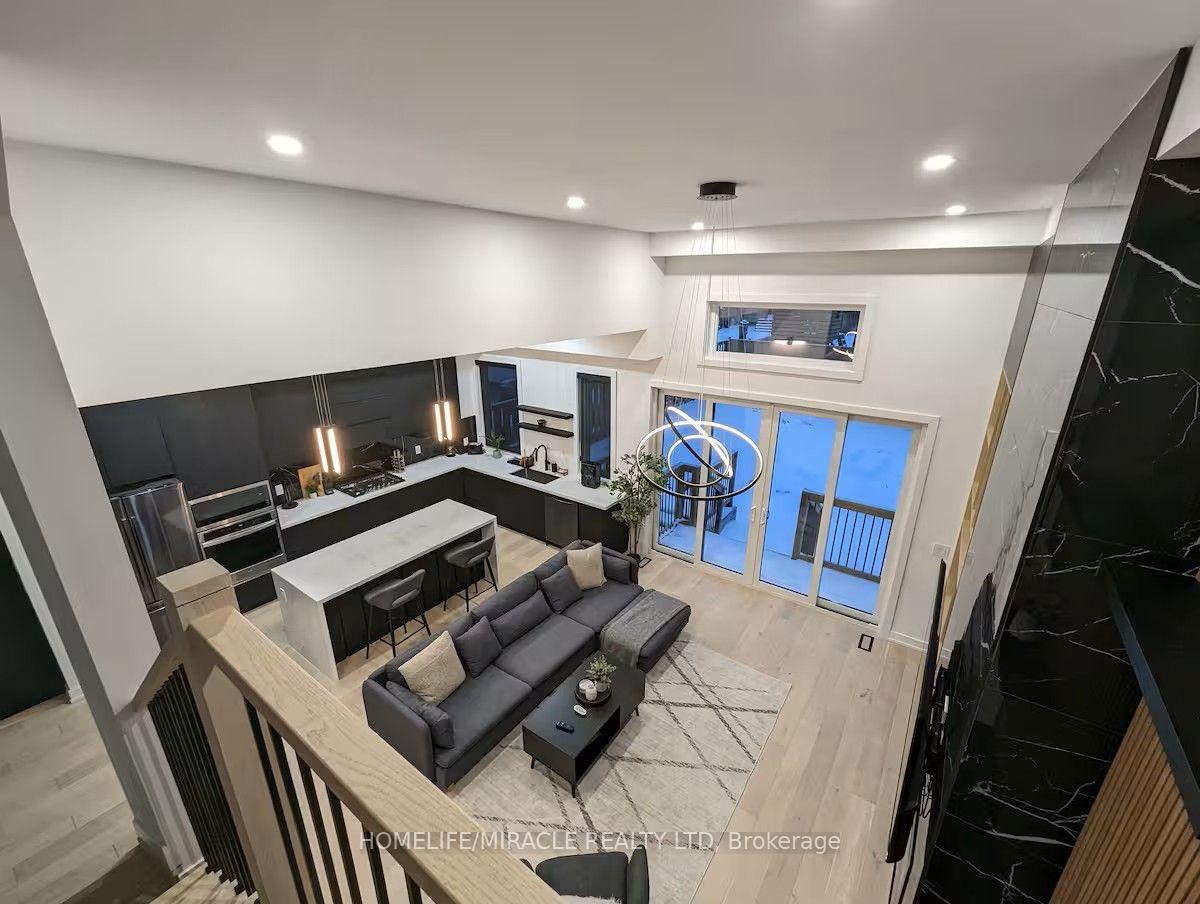 Photo 8 of Unit Main & Upper Level, 100 Macdonald Street, Etobicoke, Mimico — HOMEH