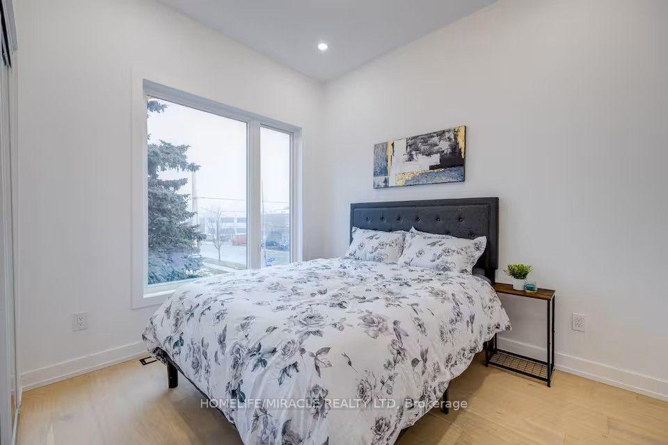 Photo 21 of Unit Main & Upper Level, 100 Macdonald Street, Etobicoke, Mimico — HOMEH