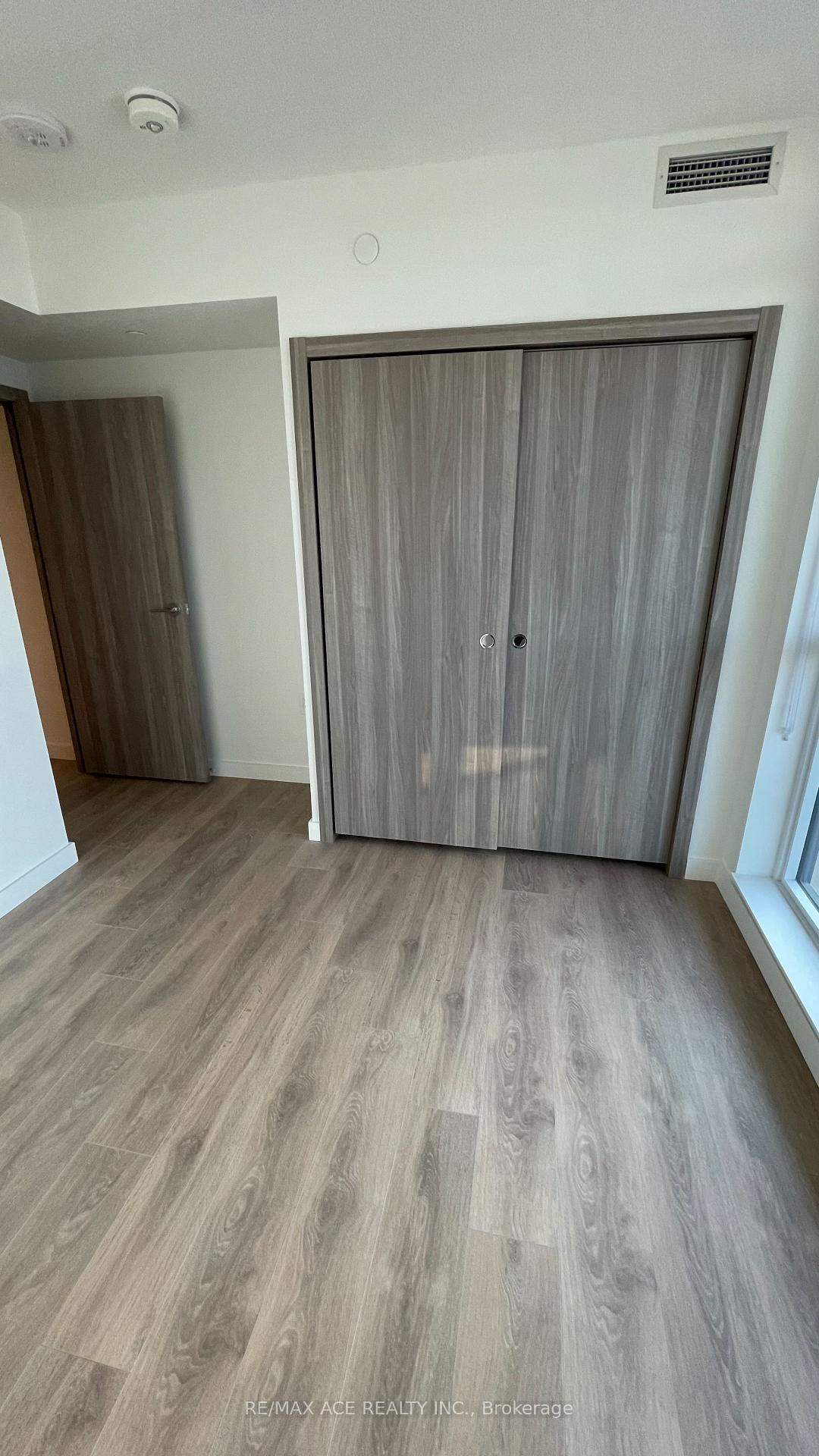 Photo 14 of Unit 4011, 38 Widmer Street, Toronto, Waterfront Communities — HOMEH