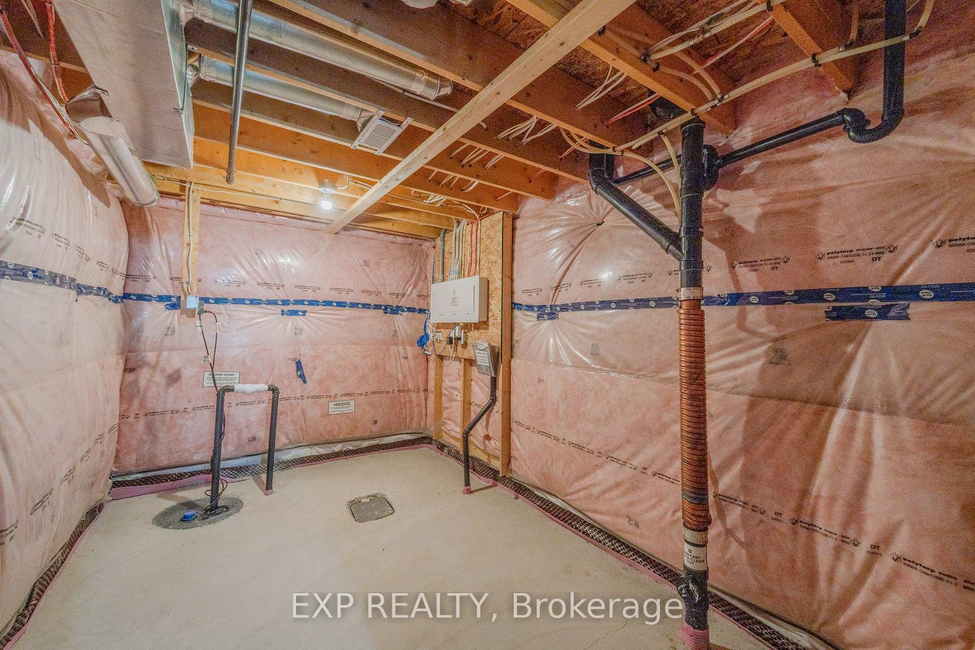 Photo 35 of 116 Bur Oak Drive, Thorold, Confederation Heights — HOMEH