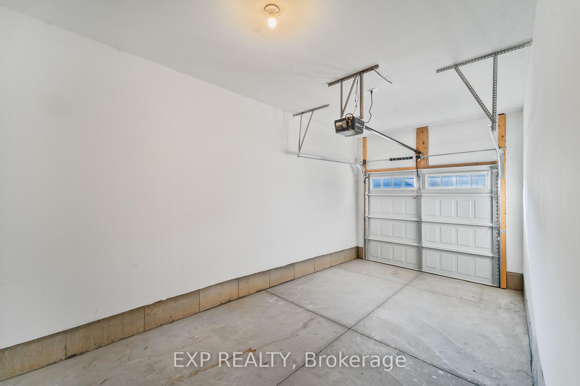 Photo 36 of 116 Bur Oak Drive, Thorold, Confederation Heights — HOMEH