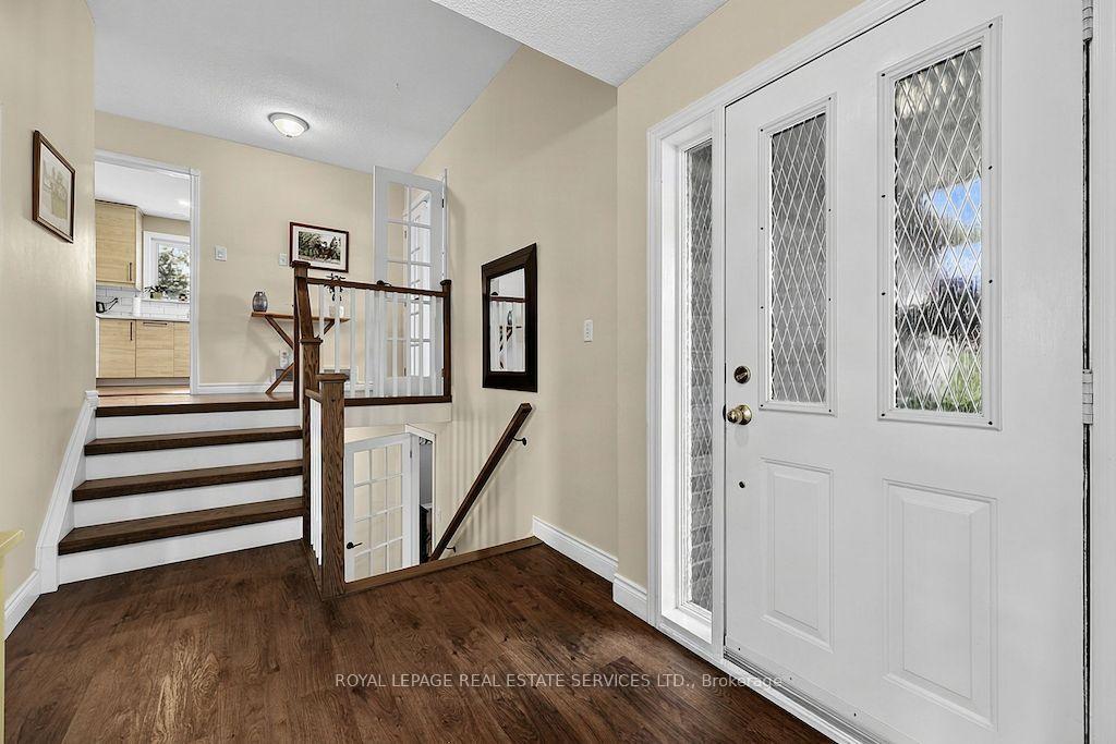 Photo 5 of 207 Camilla Crescent, Essa, Thornton — HOMEH