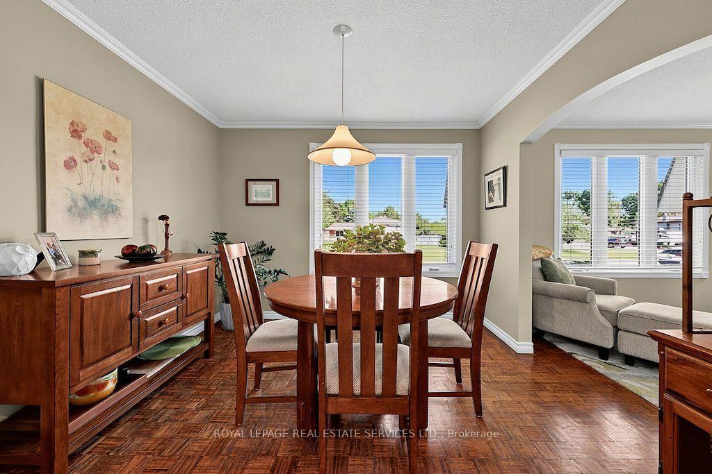 Photo 19 of 207 Camilla Crescent, Essa, Thornton — HOMEH