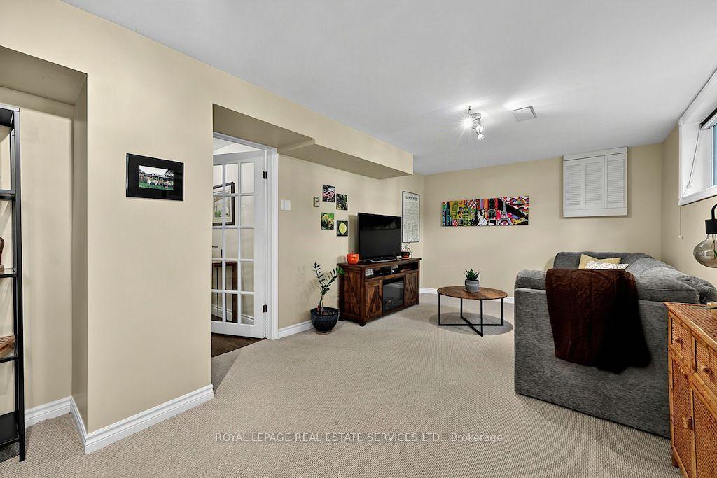 Photo 45 of 207 Camilla Crescent, Essa, Thornton — HOMEH