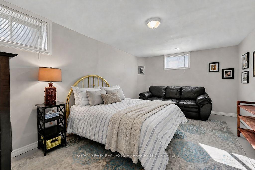 Photo 49 of 207 Camilla Crescent, Essa, Thornton — HOMEH