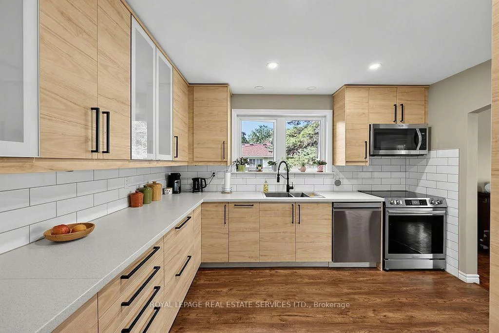Photo 14 of 207 Camilla Crescent, Essa, Thornton — HOMEH