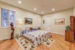 Photo 11 of 137 Arnold Avenue, Vaughan, Crestwood-Springfarm-Yorkhill — HOMEH