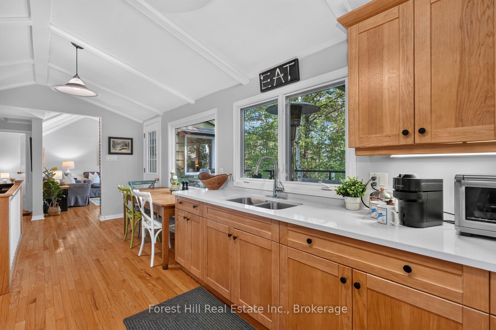 Photo 11 of 1208 McComb Point Drive, Algonquin Highlands, Sherborne — HOMEH