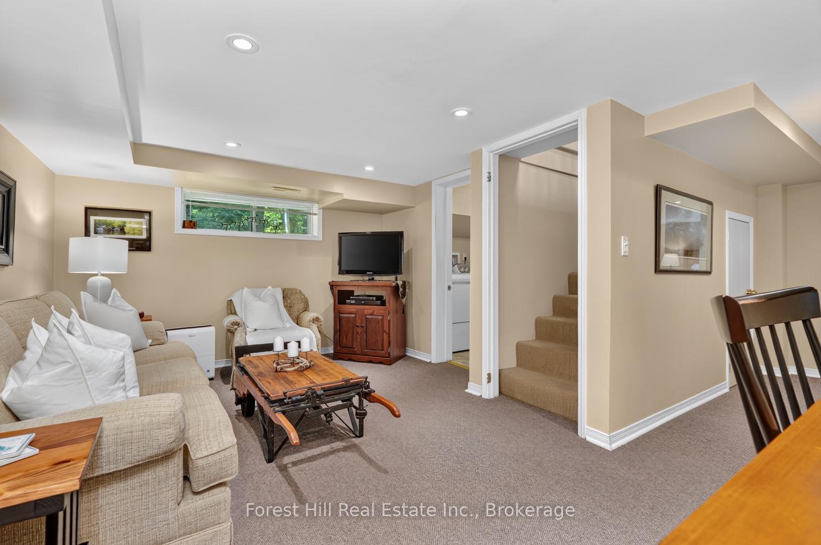 Photo 18 of 1208 McComb Point Drive, Algonquin Highlands, Sherborne — HOMEH