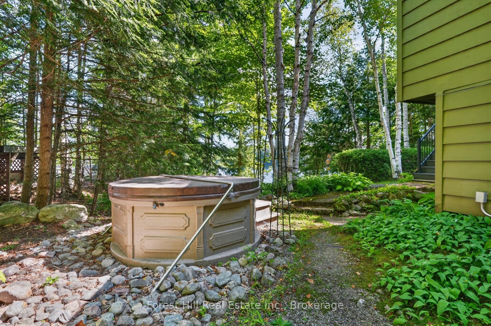 Photo 31 of 1208 McComb Point Drive, Algonquin Highlands, Sherborne — HOMEH