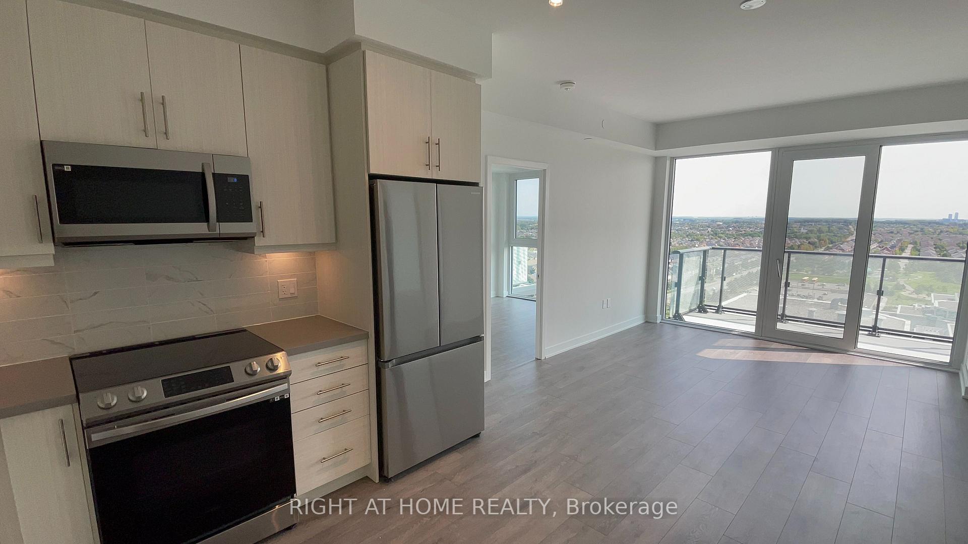 Photo 3 of Unit 1706, 105 Oneida Crescent, Richmond Hill, Langstaff — HOMEH