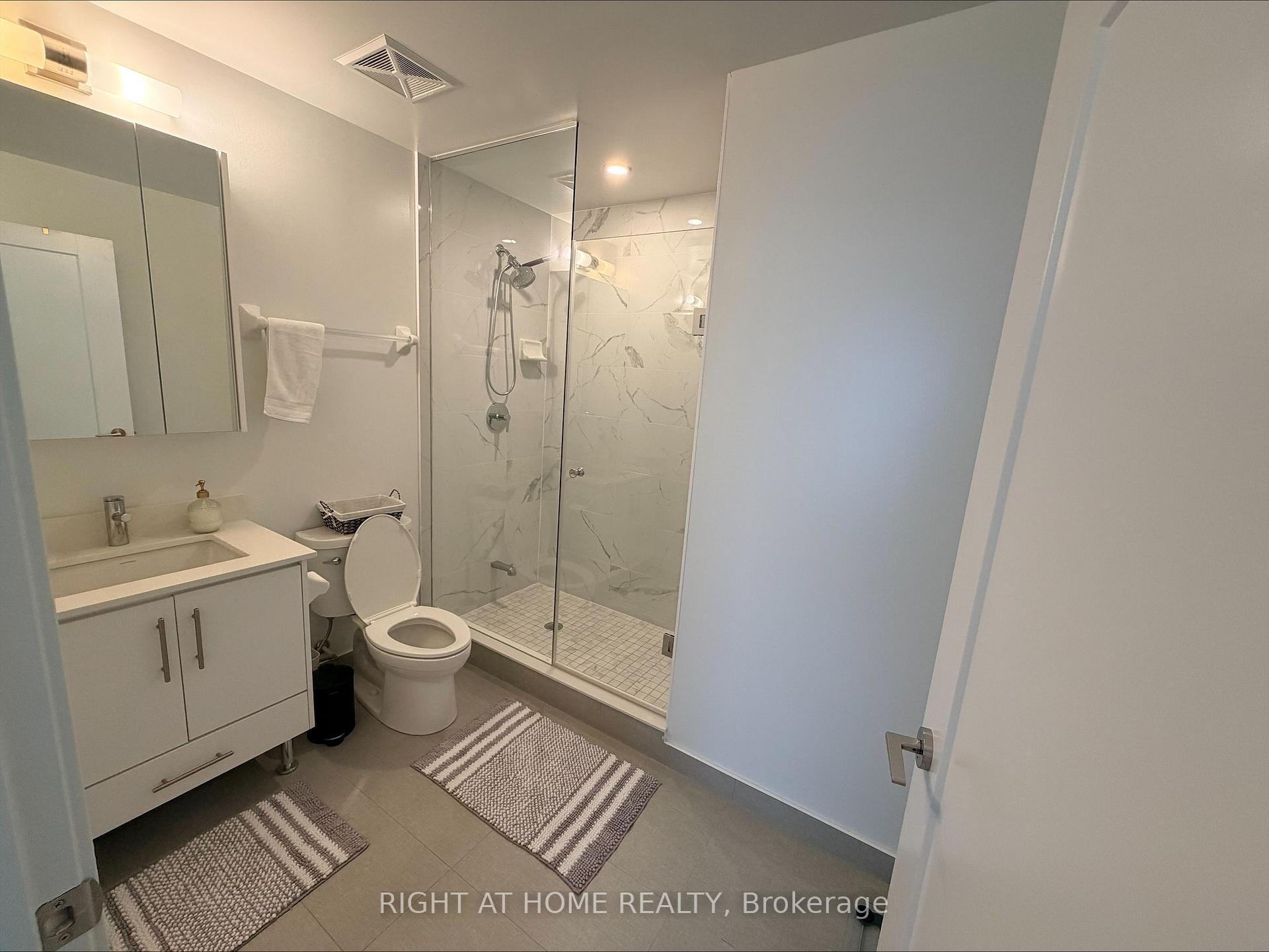 Photo 6 of Unit 1706, 105 Oneida Crescent, Richmond Hill, Langstaff — HOMEH