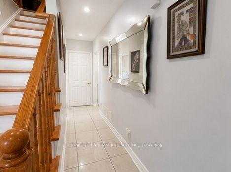 Photo 3 of 5 Collingsbrook Boulevard, Scarborough, L'Amoreaux — HOMEH