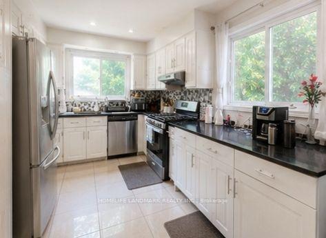 Photo 4 of 5 Collingsbrook Boulevard, Scarborough, L'Amoreaux — HOMEH