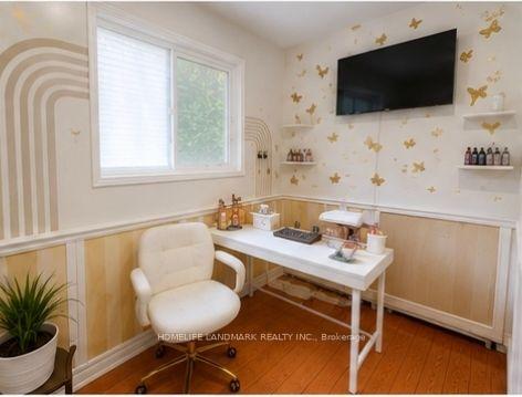Photo 7 of 5 Collingsbrook Boulevard, Scarborough, L'Amoreaux — HOMEH