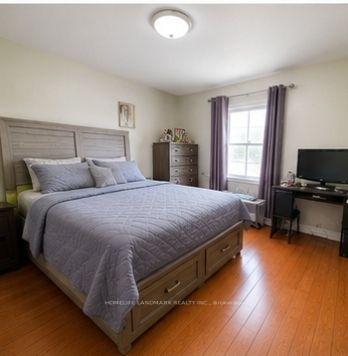 Photo 9 of 5 Collingsbrook Boulevard, Scarborough, L'Amoreaux — HOMEH
