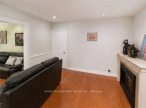 Photo 11 of 5 Collingsbrook Boulevard, Scarborough, L'Amoreaux — HOMEH