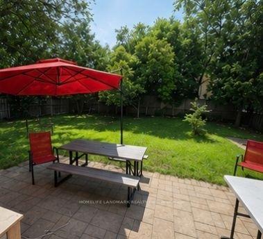 Photo 12 of 5 Collingsbrook Boulevard, Scarborough, L'Amoreaux — HOMEH