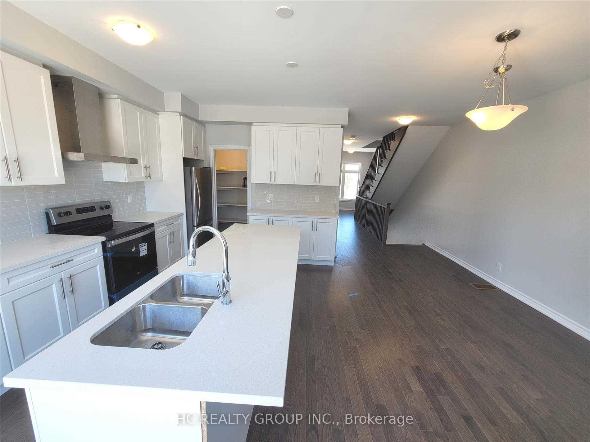 Photo 4 of 9702 Kennedy Road, Markham, Berczy — HOMEH