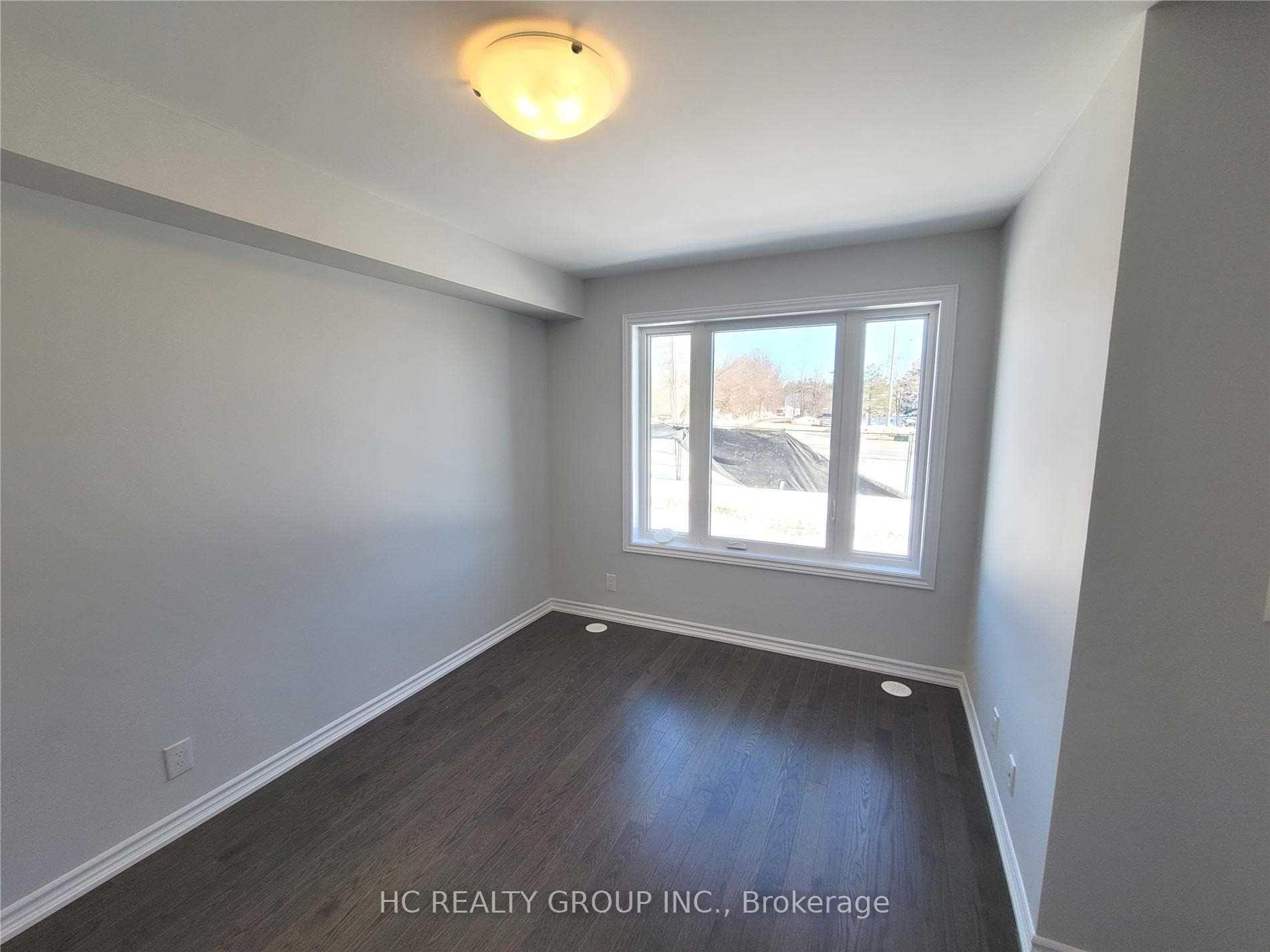 Photo 10 of 9702 Kennedy Road, Markham, Berczy — HOMEH