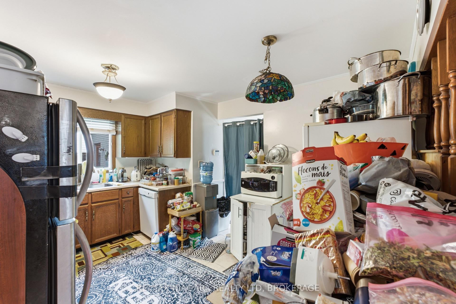 Photo 7 of 4989 Tara Avenue, Niagara Falls, Ascot — HOMEH