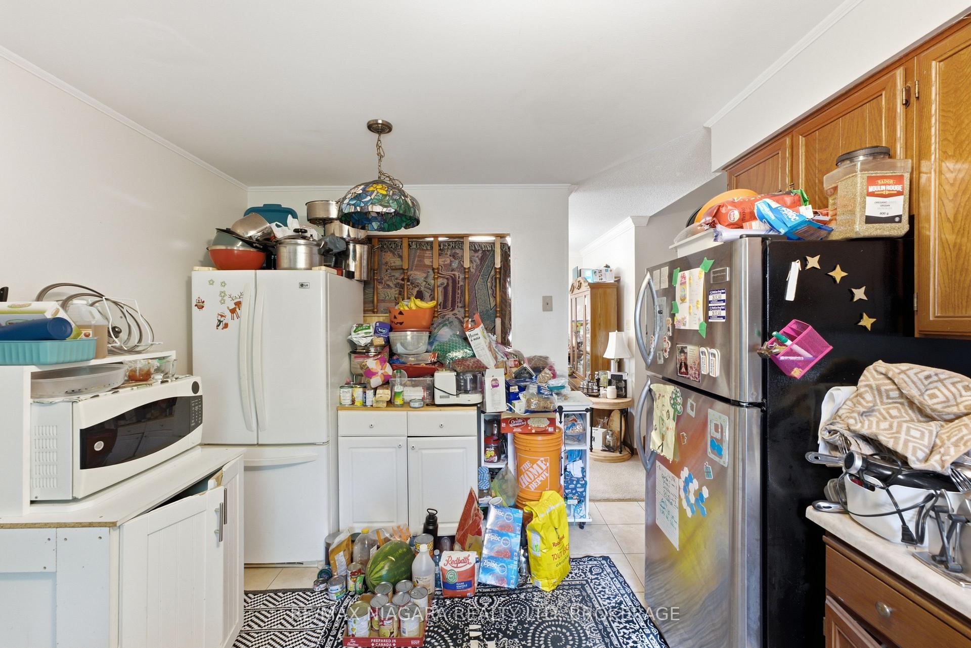 Photo 10 of 4989 Tara Avenue, Niagara Falls, Ascot — HOMEH