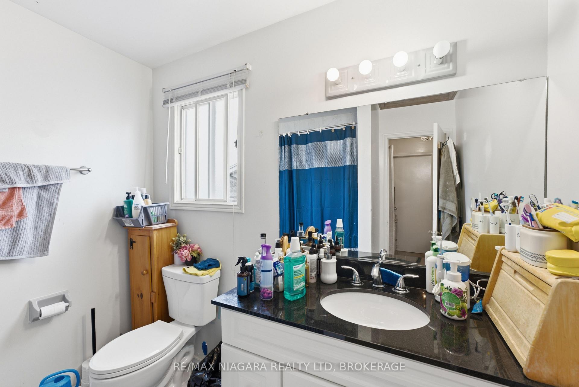 Photo 12 of 4989 Tara Avenue, Niagara Falls, Ascot — HOMEH