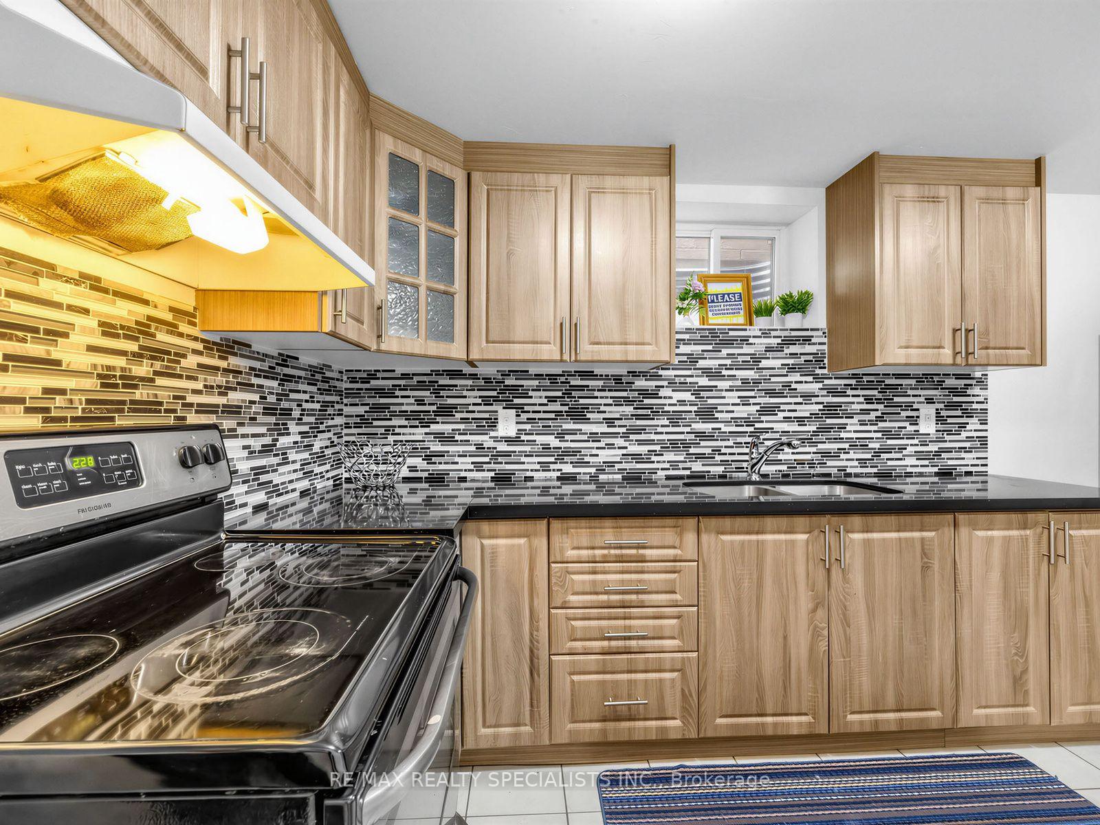 Photo 6 of Unit bsmt, 40 Victoriaville Road, Brampton, Credit Valley — HOMEH