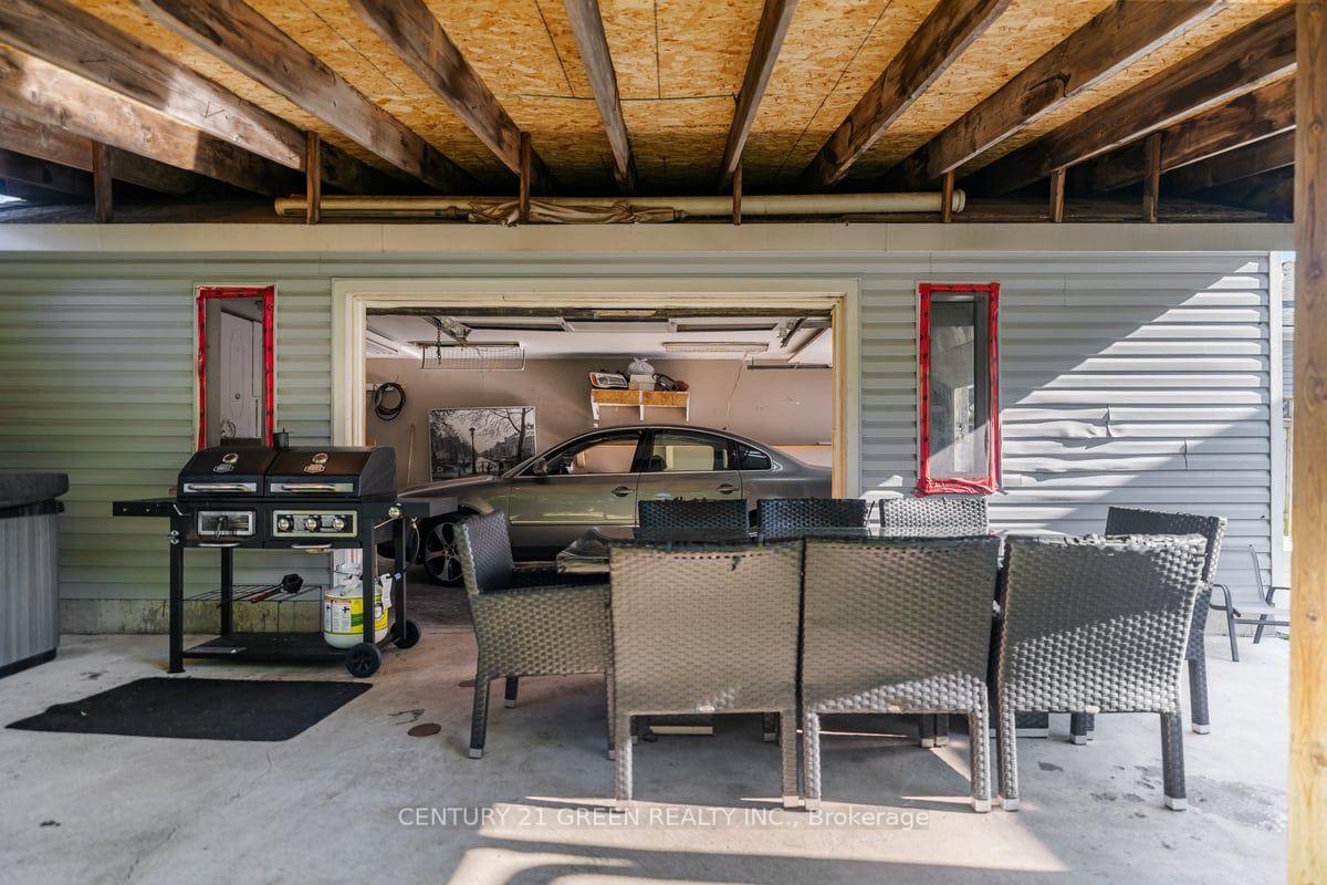 Photo 7 of 506 Niagara St Street, St. Catharines, Vine/Linwell — HOMEH