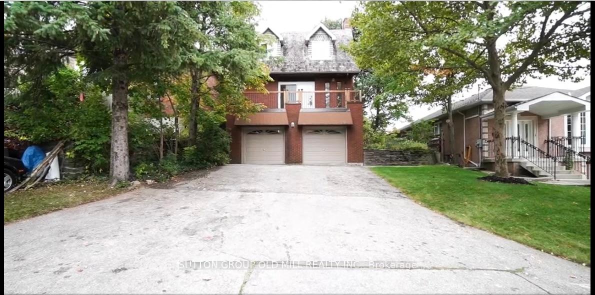 Photo 2 of 19 Cardell Avenue, North York, Humberlea-Pelmo Park — HOMEH